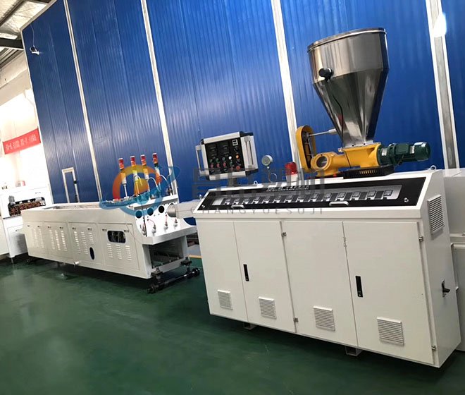 PVC一出四電工穿線管生產(chǎn)線  